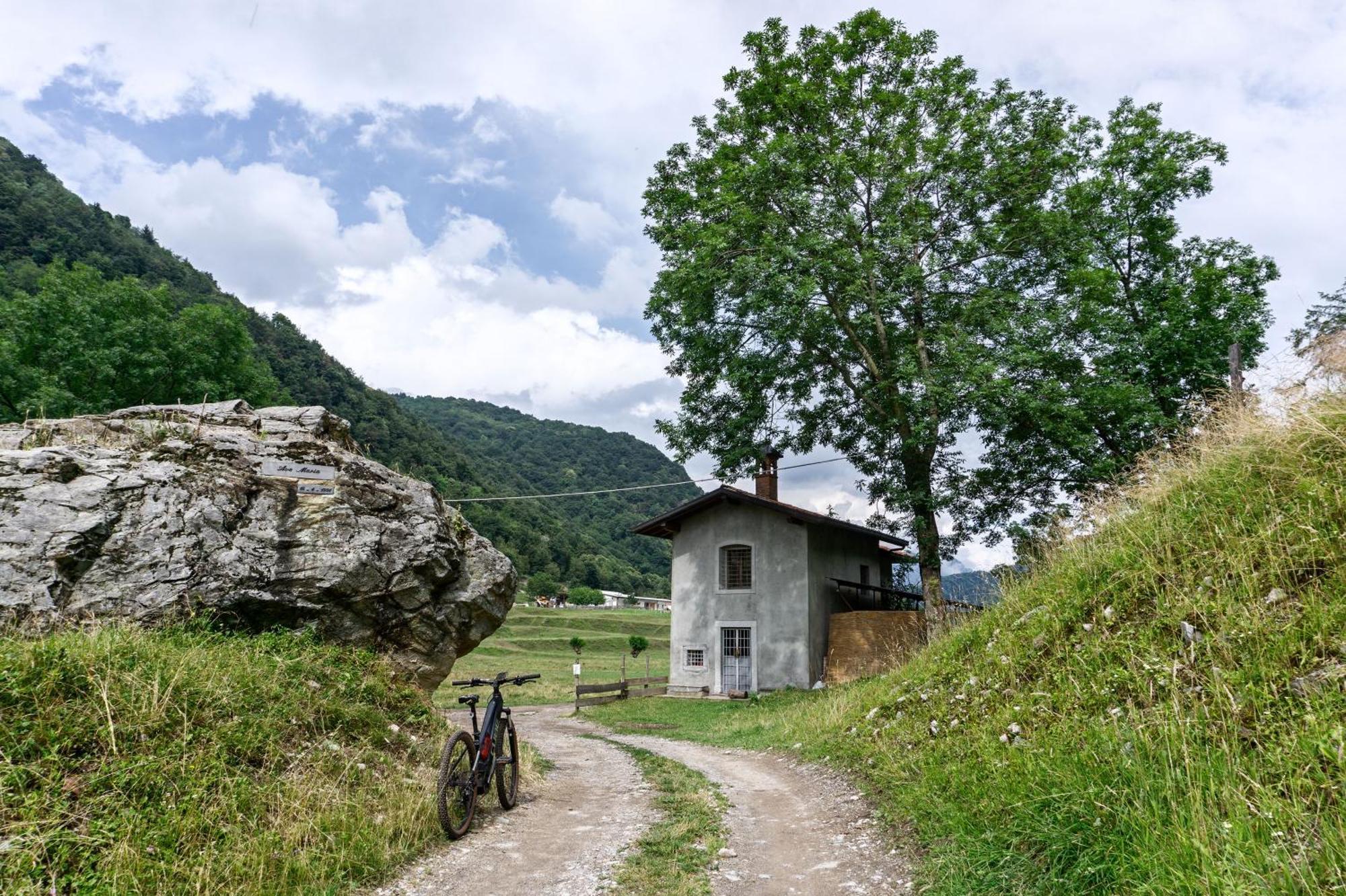 The River Nest Lasnigo المظهر الخارجي الصورة