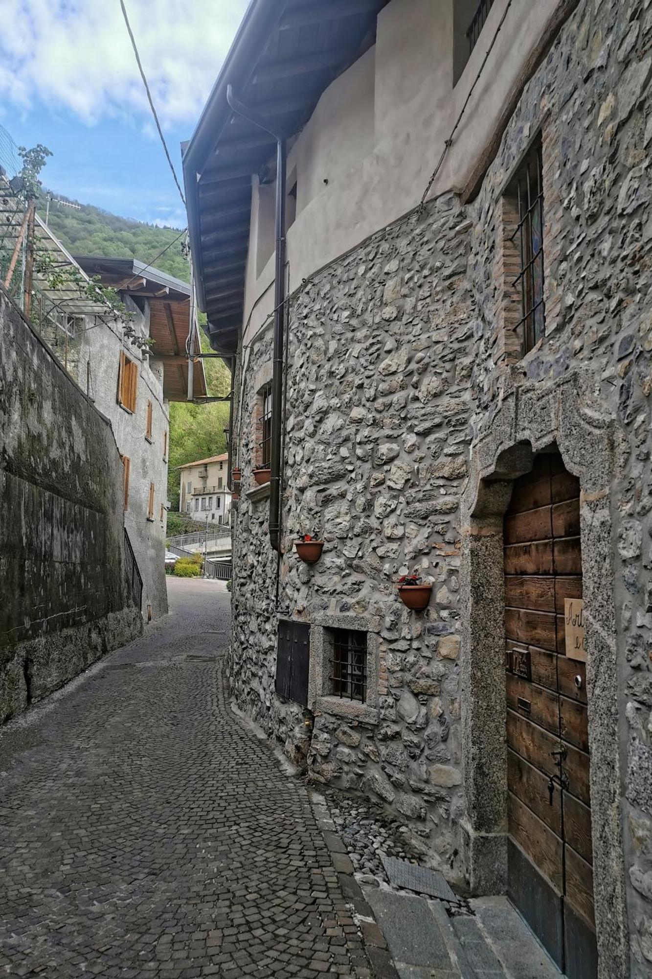 The River Nest Lasnigo المظهر الخارجي الصورة